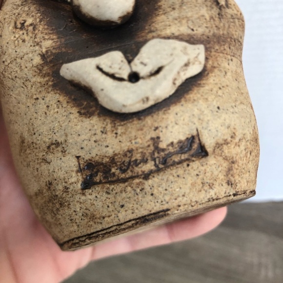 Vtg McGillivray Studio Pottery Face Mug - Picture 8 of 10